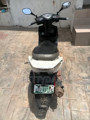 Kymco 2007 White