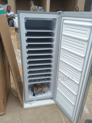 SOLAR 11 Step Bona Upright Standing Freezer