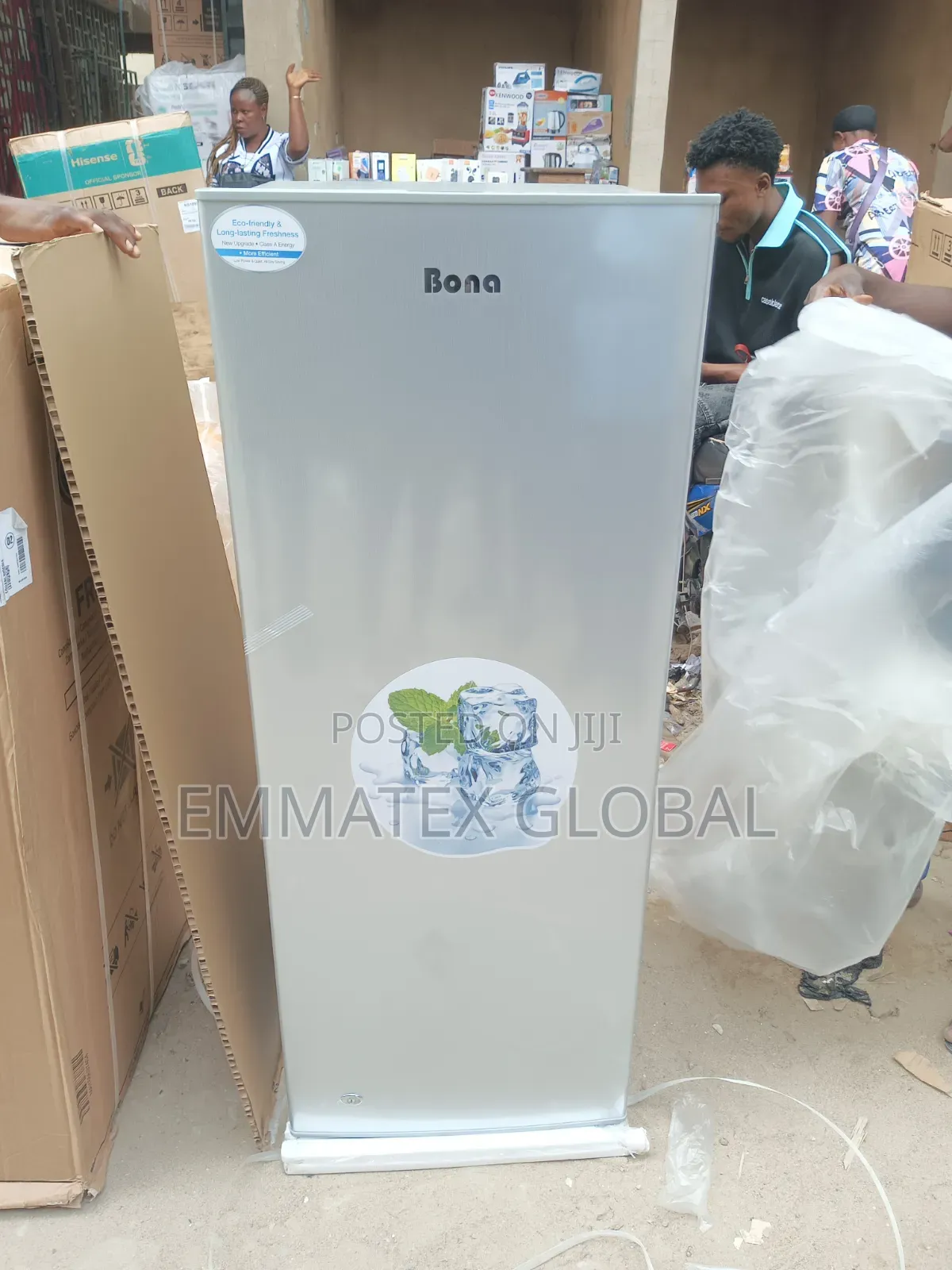 SOLAR 11 Step Bona Upright Standing Freezer
