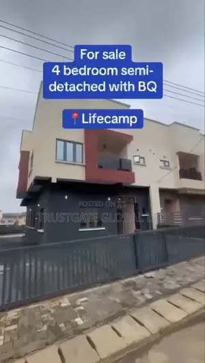 4bdrm Duplex in Life Camp for sale