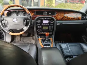 Jaguar XJ 4.2 Super Automatic 2008 Black