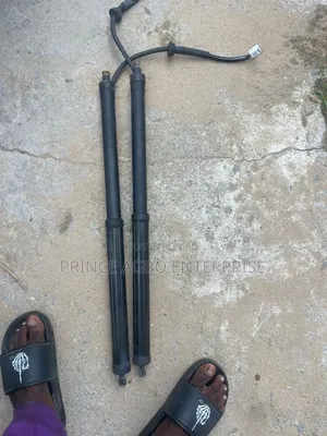 Toyota Boot Shock Highlander 2020