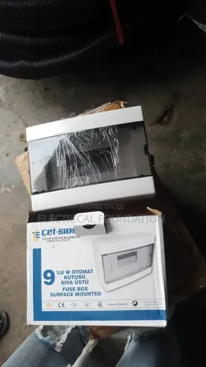 9 Way Cet San Circuit Breaker Box