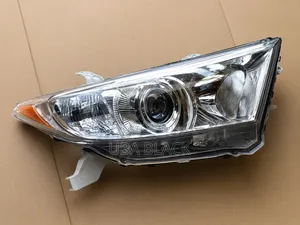 Toyota Highlander Headlamp 2012 Model