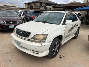 Lexus RX 2000 White