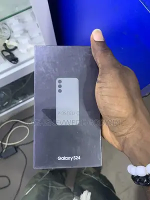 New Samsung Galaxy S24 256 GB