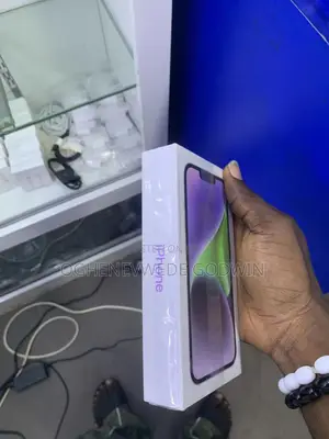 New Apple iPhone 14 128 GB White