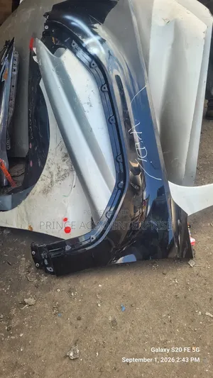 Toyota Fender Prado 2025