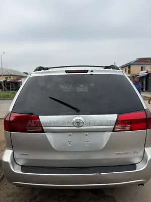 Toyota Sienna 2006 Silver