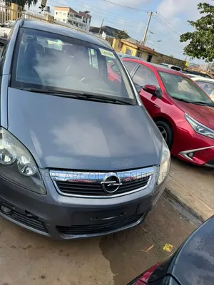 Opel Zafira 2.2 2008 Gray