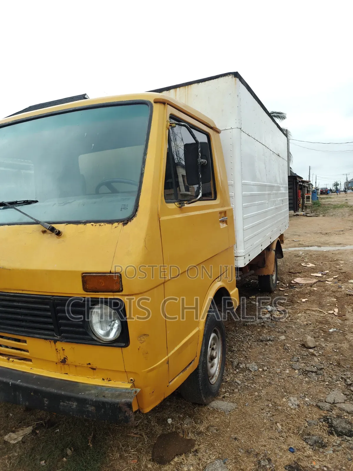 Volkswagen LT 2000 Orange