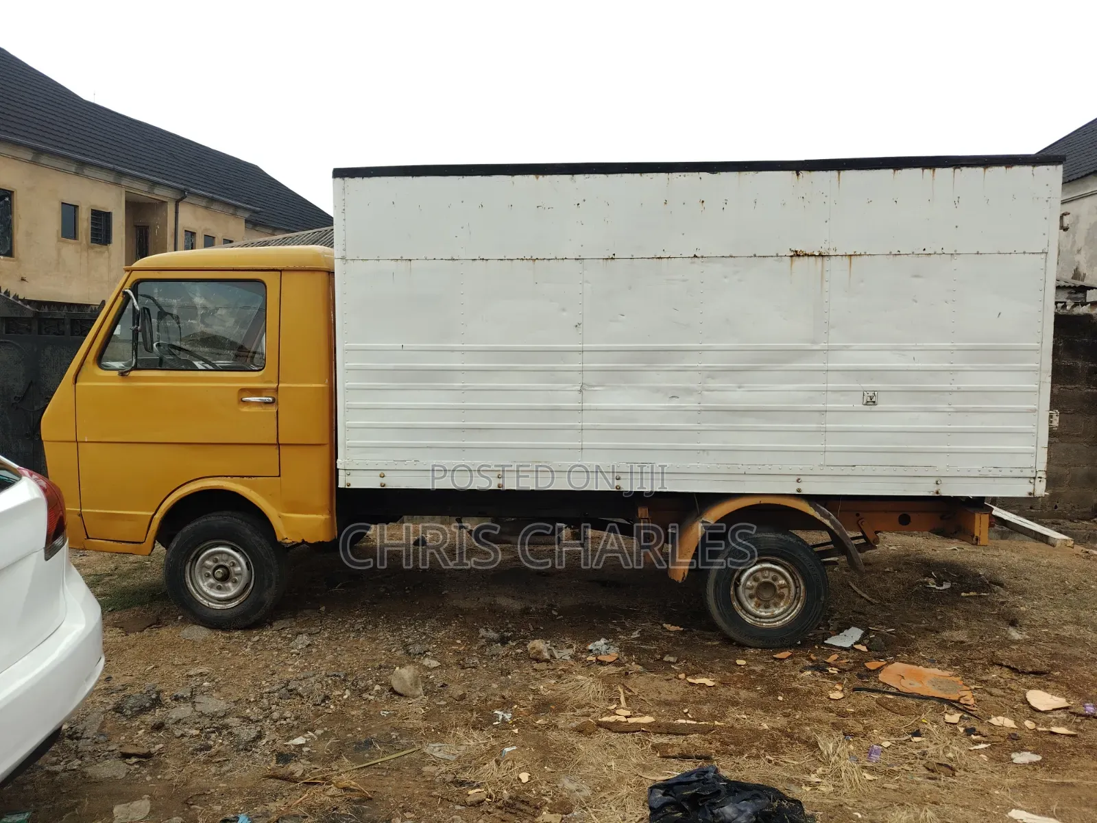 Volkswagen LT 2000 Orange