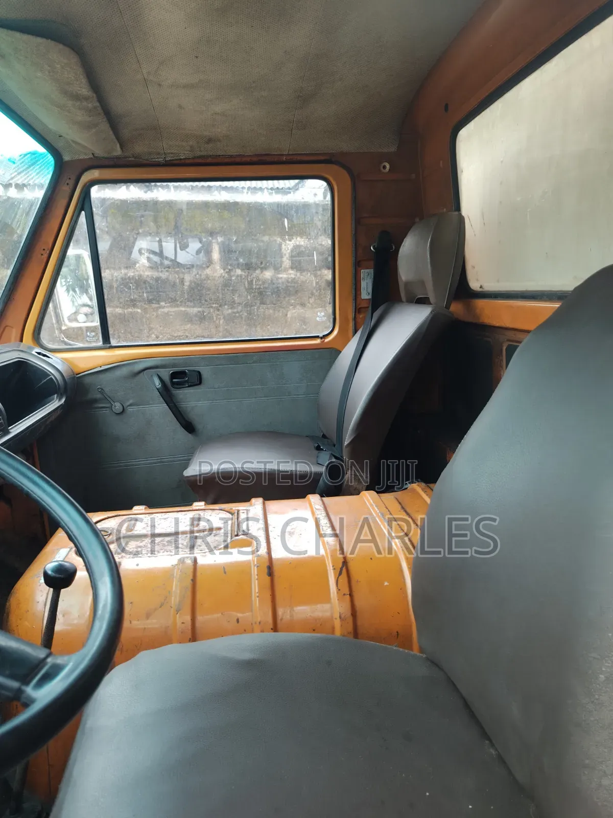 Volkswagen LT 2000 Orange