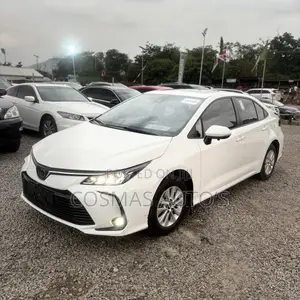 Toyota Corolla 2020 White