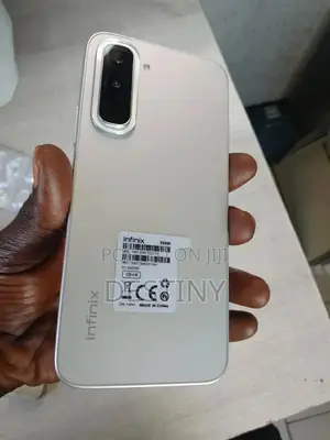 Infinix Hot 70 128 GB Silver