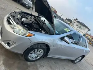 Toyota Camry 2014 Silver