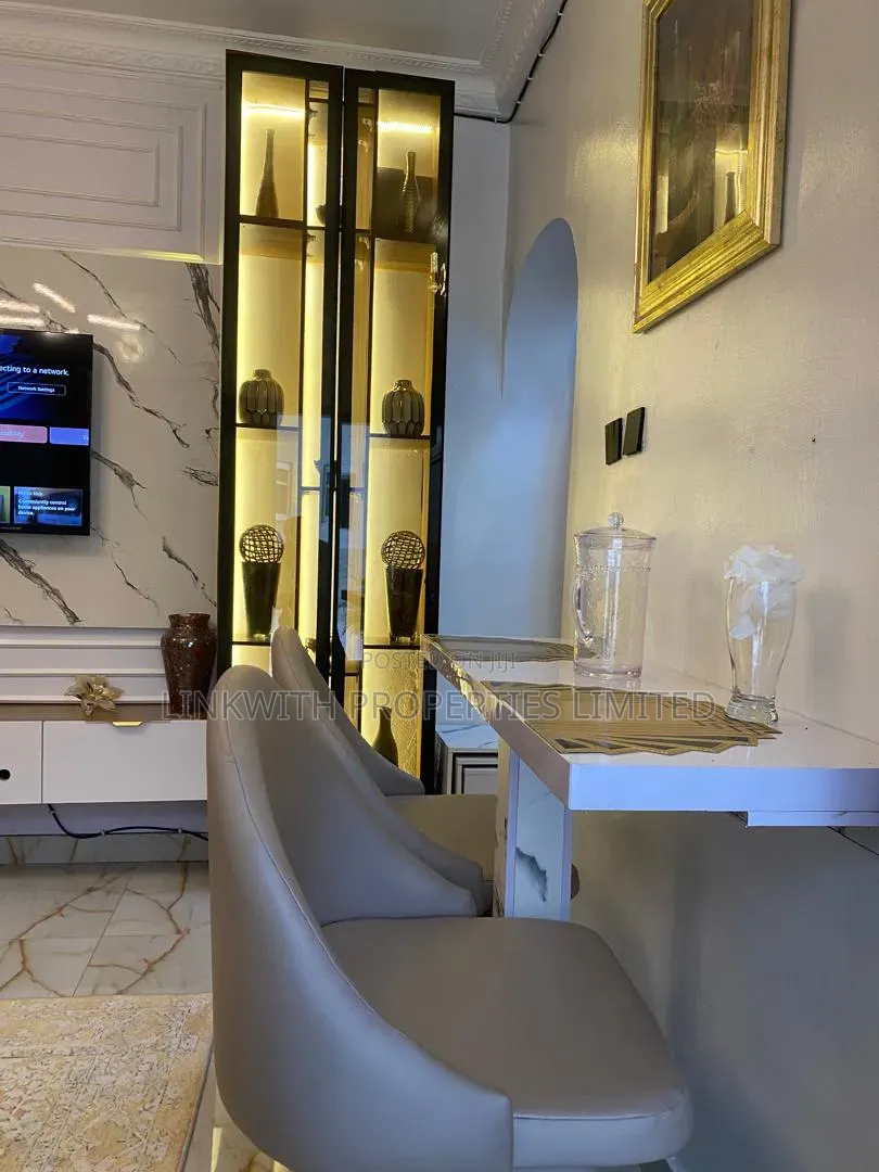 One Chevron Apartment
