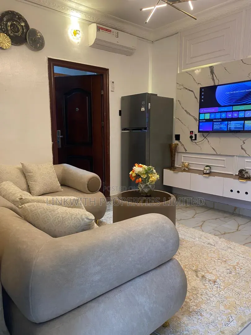 One Chevron Apartment