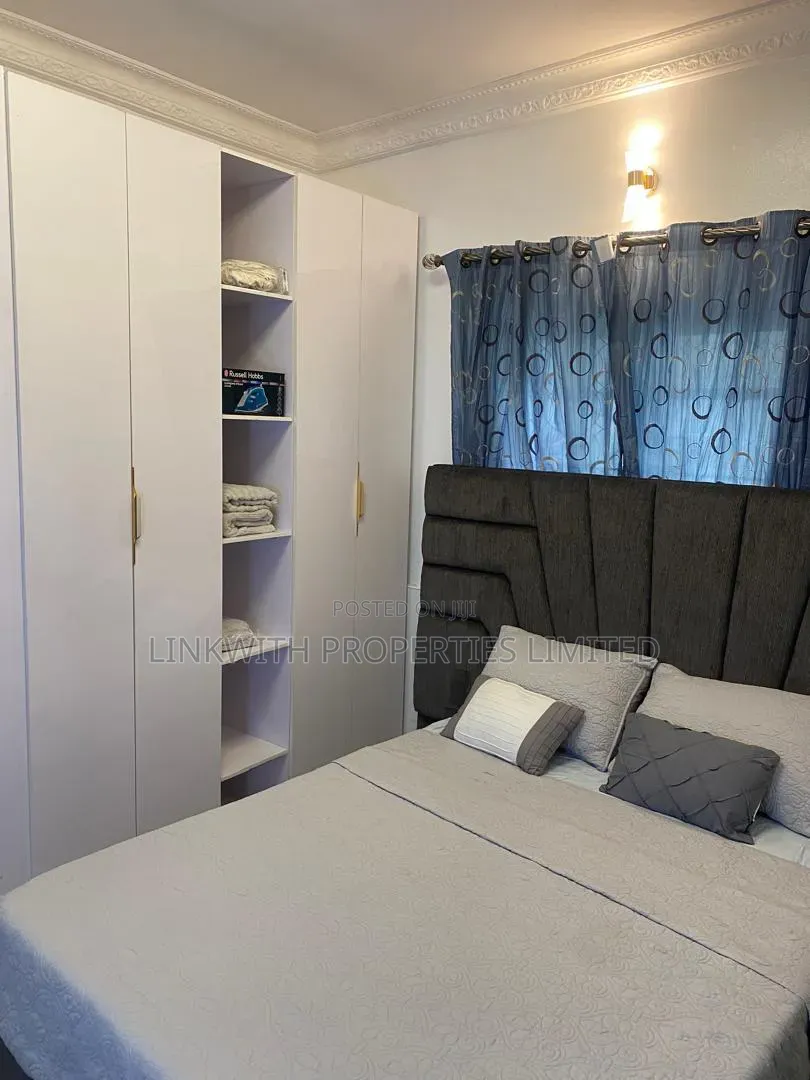 One Chevron Apartment
