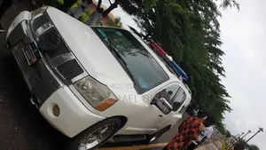 Nissan Armada 2004 White