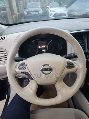 Nissan Pathfinder 2014 Blue