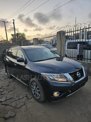 Nissan Pathfinder 2014 Blue