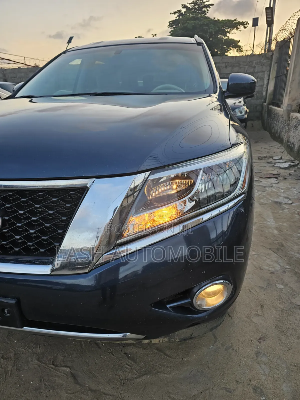 Nissan Pathfinder 2014 Blue
