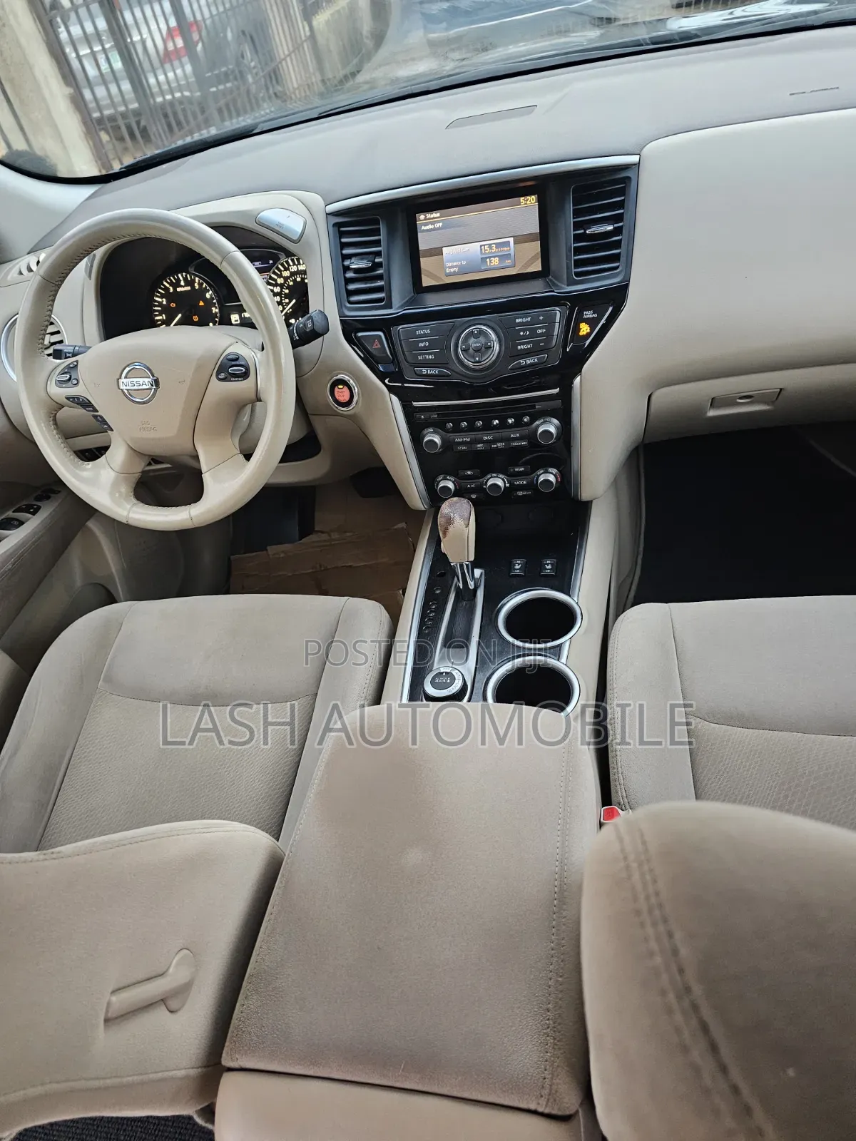 Nissan Pathfinder 2014 Blue