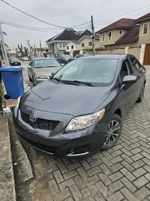Toyota Corolla 2010 Gray