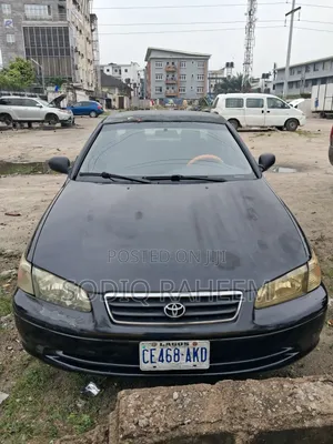 Toyota Camry 2000 Black