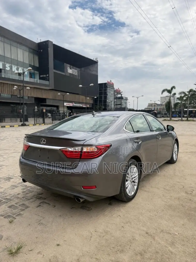 Lexus ES 2013