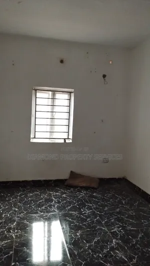 3bdrm Apartment in Pounds And Dollars, Owerri for rent