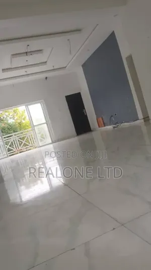 3bdrm Apartment in Ikota for rent