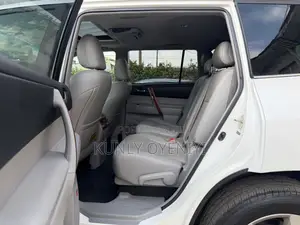 Toyota Highlander Limited 3.5l 4WD 2013 White