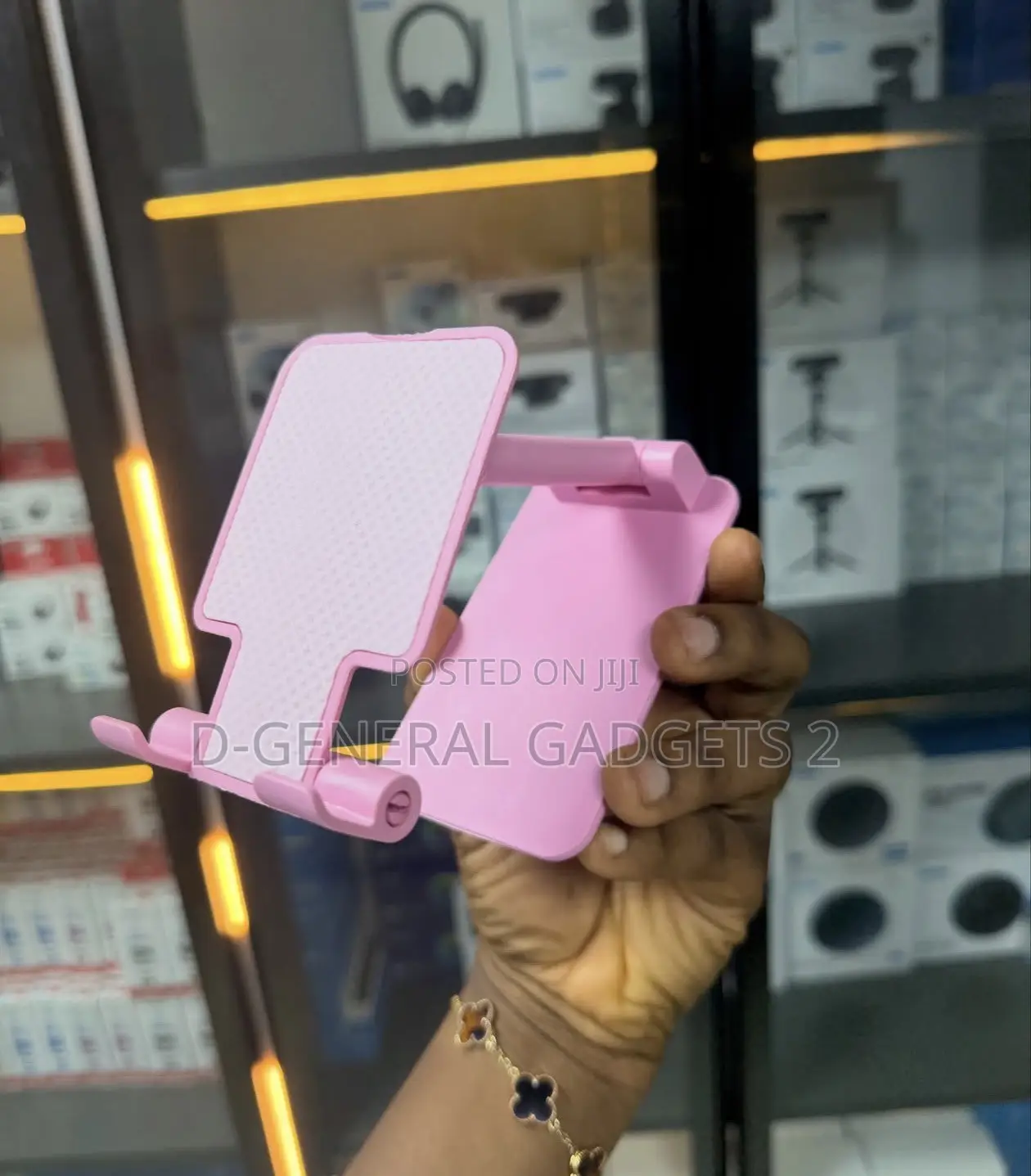 Foldable Desktop Phone Stand