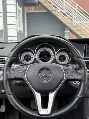 Mercedes-Benz E300 2014 Silver