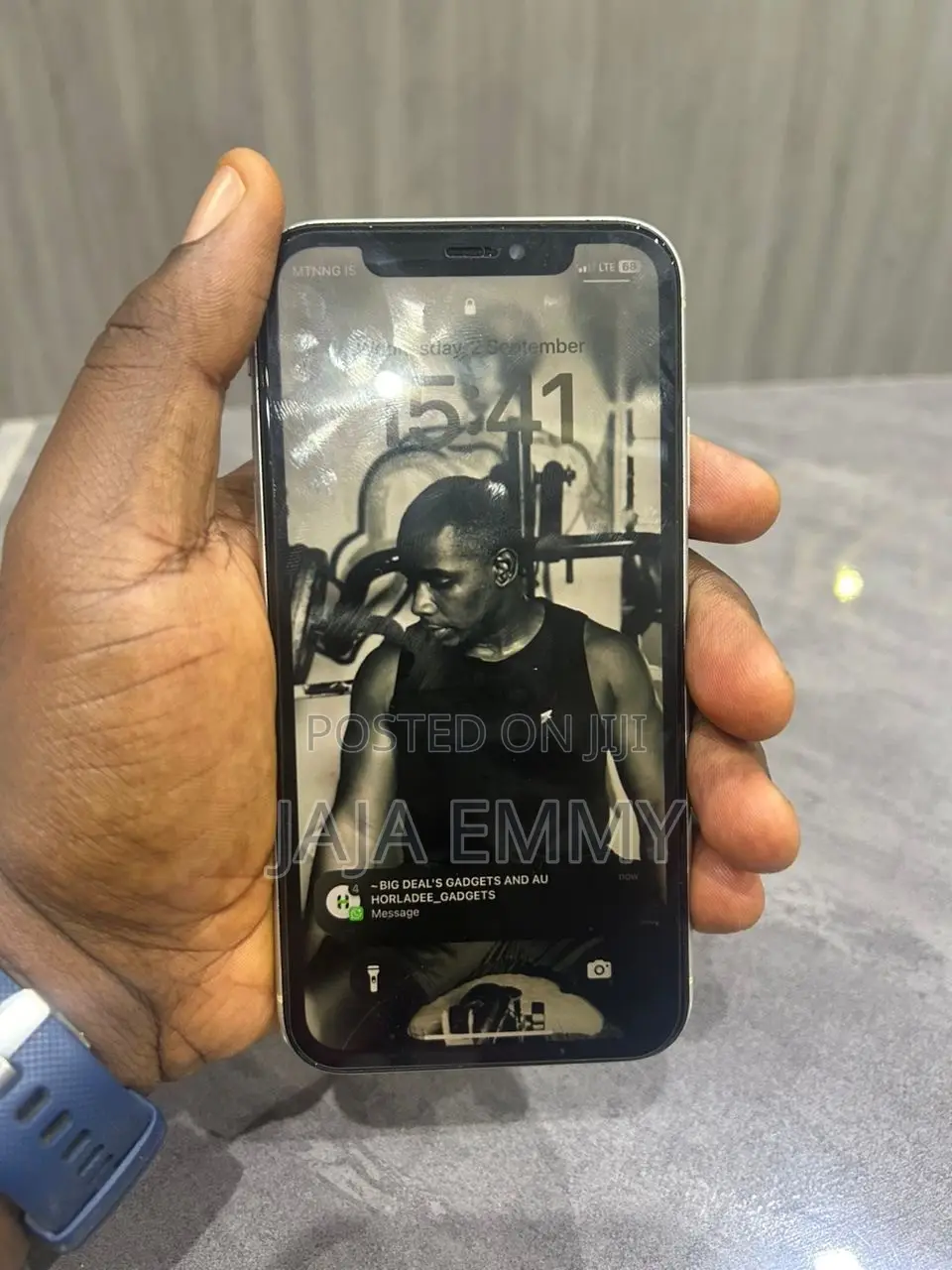 Apple iPhone 11 64 GB White