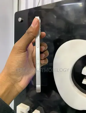 Apple iPhone 13 256 GB White