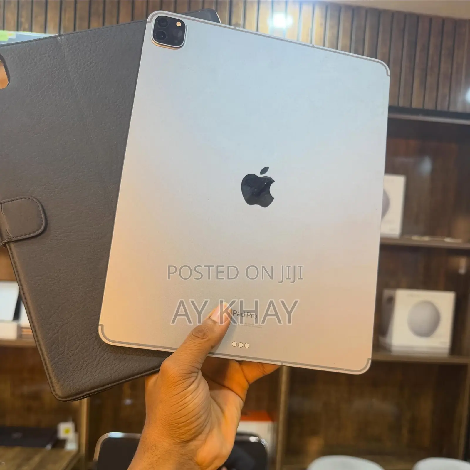 Apple iPad Pro 12.9 (2022) 128 GB Silver