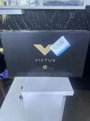 New Laptop HP Victus 15 8GB Intel Core i5 SSD 512GB