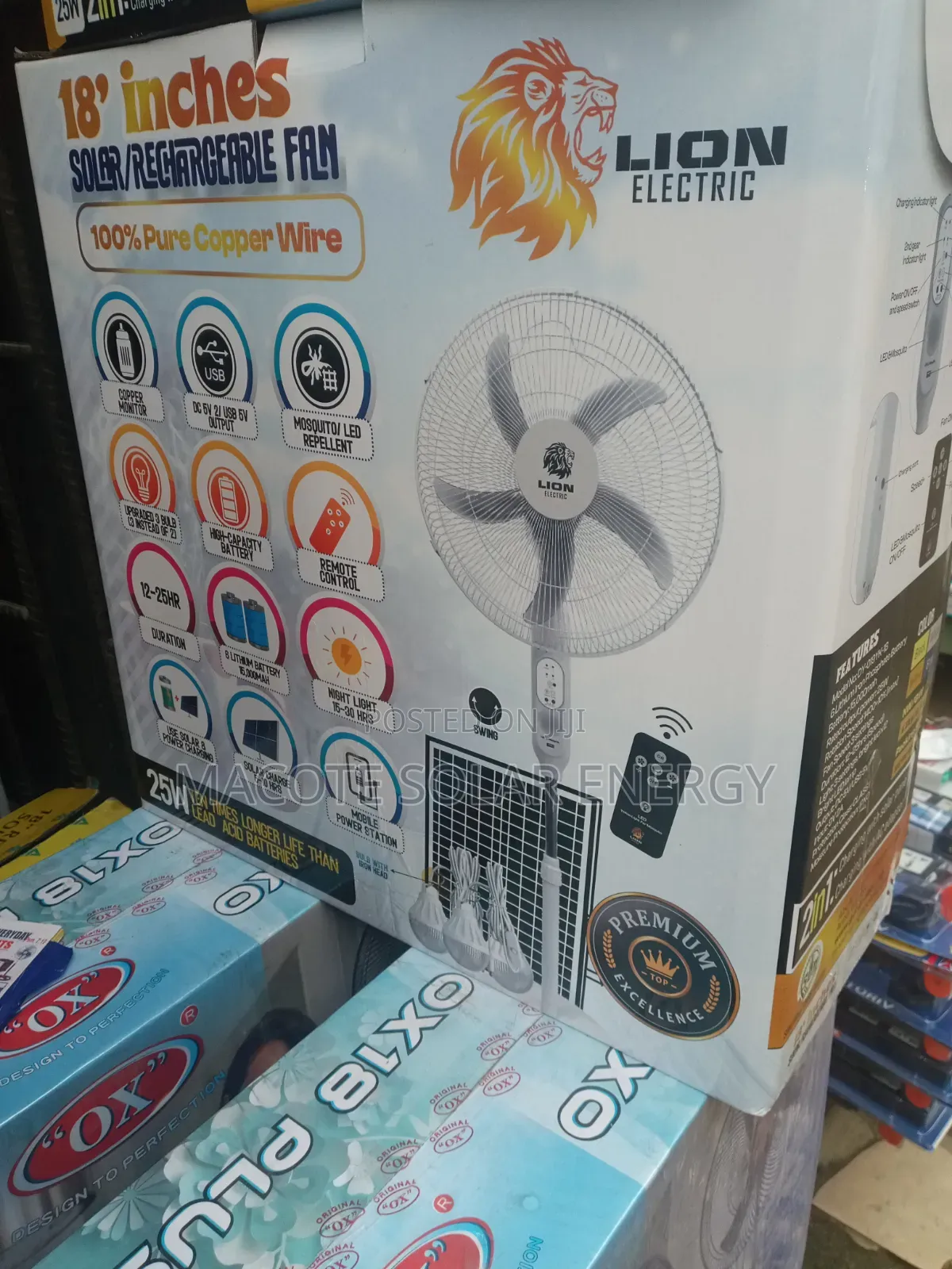 18" Lion Solar Rechargeable Fan