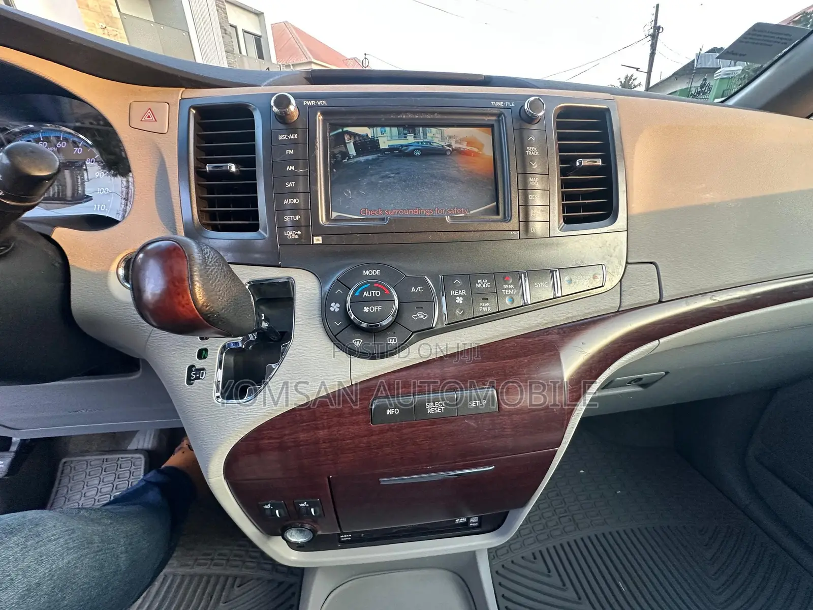 Toyota Sienna XLE 7 Passenger Mobility 2012 White
