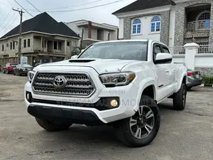 Toyota Tacoma TRD Sport 2018 White