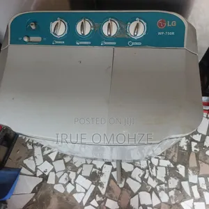 Clean 7.5kg LG Washing Machine