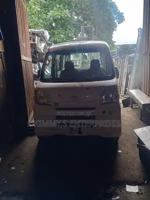 Daihatsu Hijet 2012 White