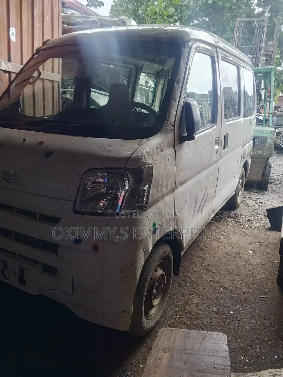 Daihatsu Hijet 2012 White