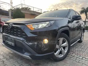 Toyota RAV4 XLE Premium AWD 2020 Black