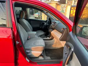 Toyota RAV4 4x4 2009 Red