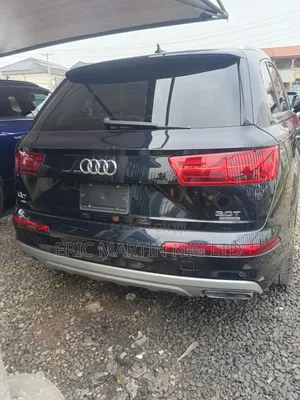 Audi Q7 2018 Black