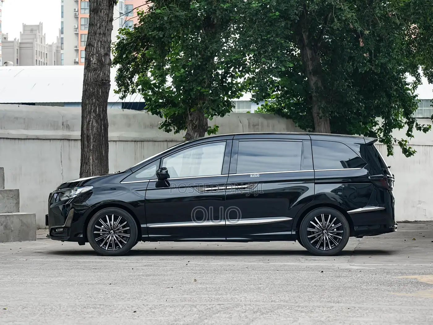 Honda Elysion 2025 Black
